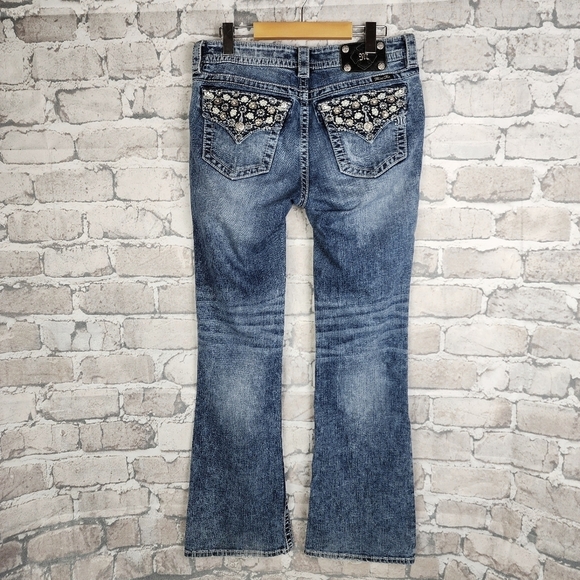 Miss Me Mini Flower Mid Rise Bootcut  Jeans Rhinestone Embellished Blue 30 x 32 - Picture 8 of 16